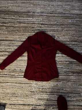 EUC The Limited Essential Long Sleeve Button Down Shirt - Size M